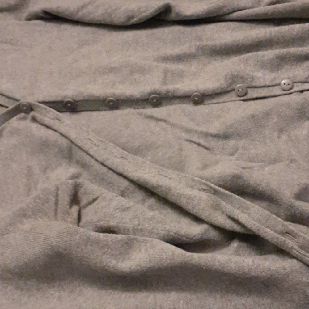Cardigan - Picture 2 of 4